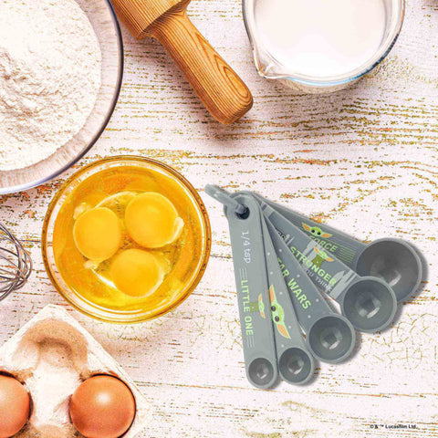 Uso cómodo y ergonómico de cucharas medidoras para la cocina de Open Road Brands