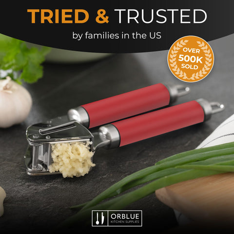 ORBLUE Diseño ergonómico en rojo que añade estilo a la cocina.