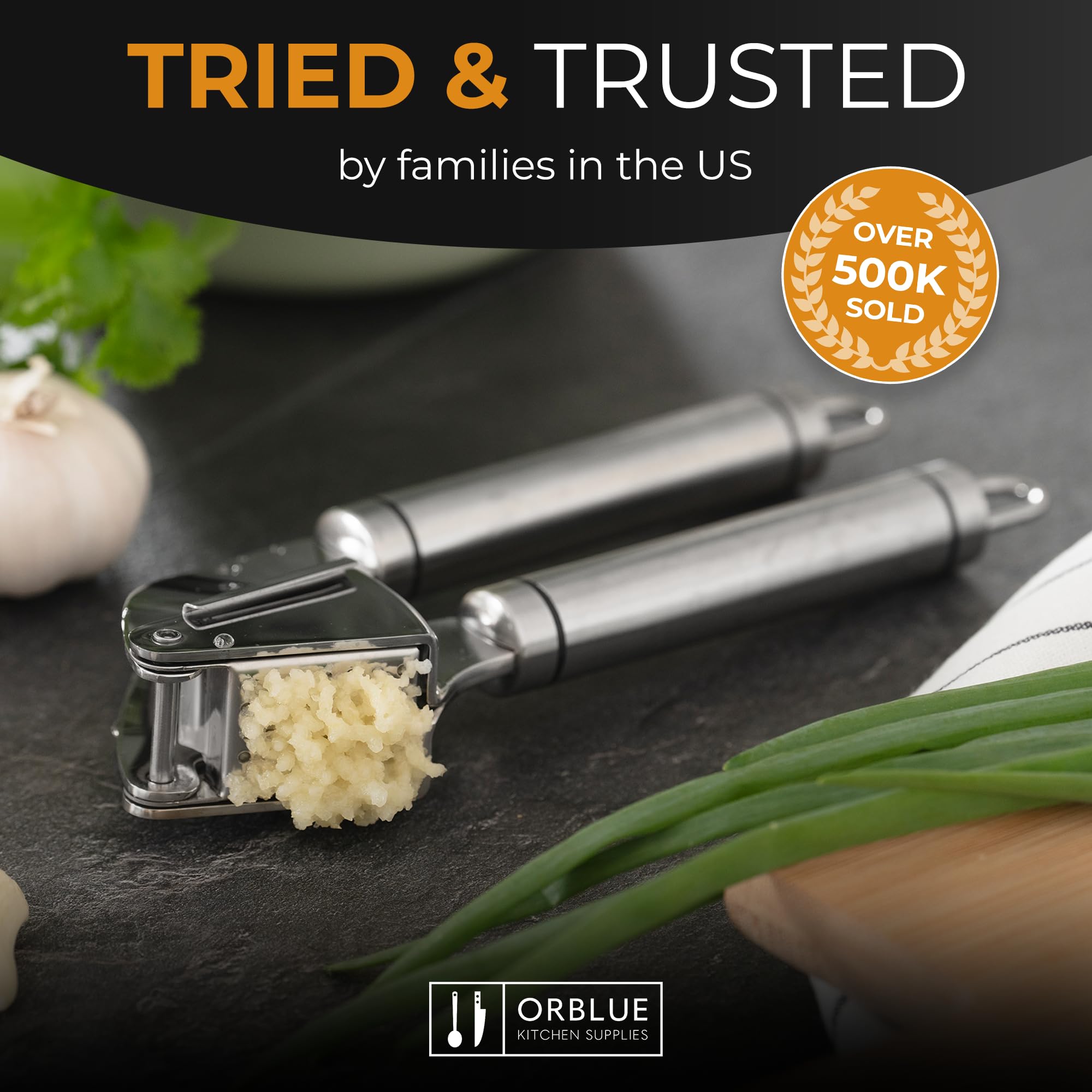 Uso versátil de Orblue, ideal para ensaladas, salsas y adobos.