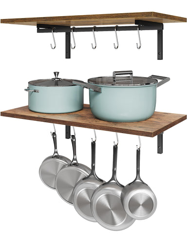 oropy espacio optimizado en cocina con estante para utensilios y ollas
