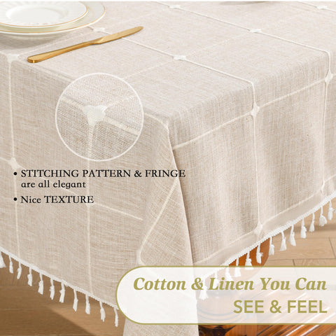 Oubonun mantel con flecos detallados añade toque decorativo y elegante.