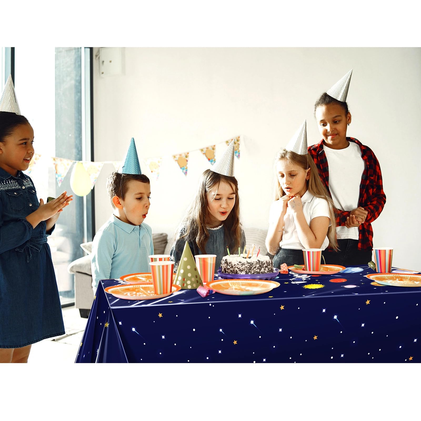 Manteles Oudain con sistema solar para cumpleaños escolares