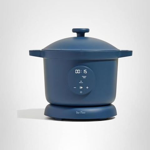 Our Place Dream Cooker color azul sal realza cualquier cocina.