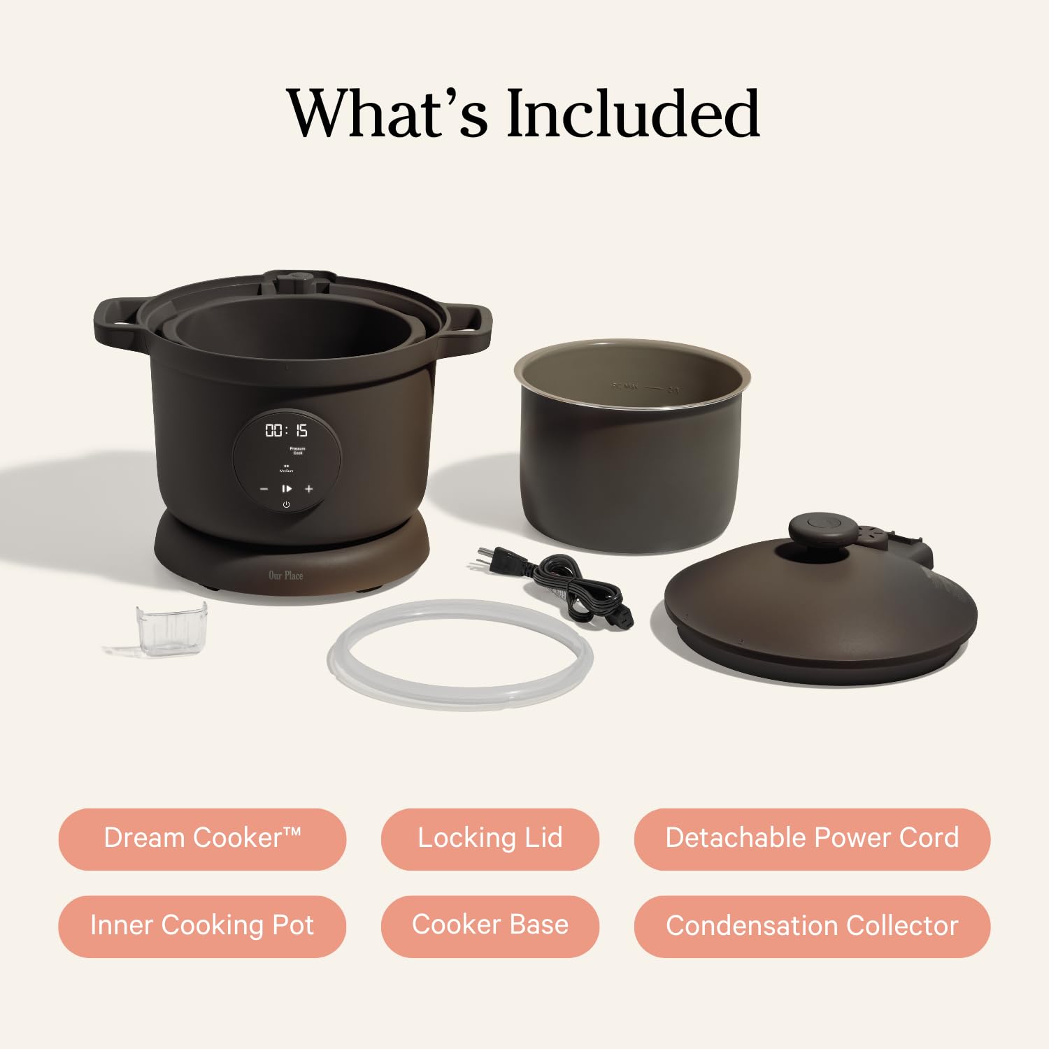 Capacidad de 6 cuartos de Our Place Dream Cooker para porciones familiares.