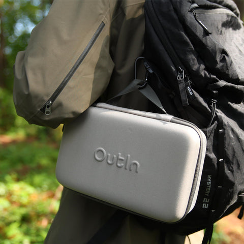 Diseño gris elegante de OutIn que acompaña cualquier estilo.