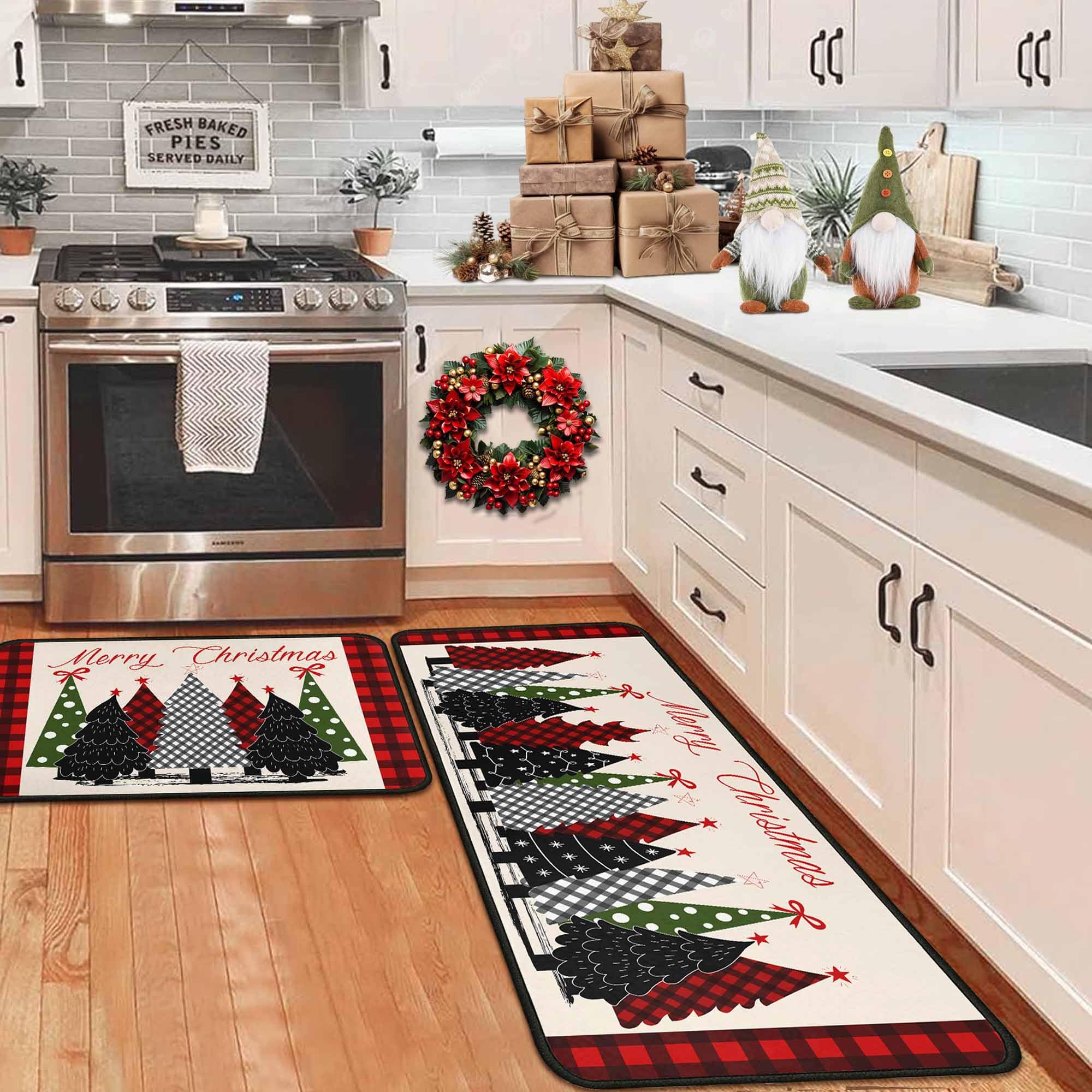Alfombra de cocina OUXIOAZ con diseño navideño de árboles rojos para la entrada