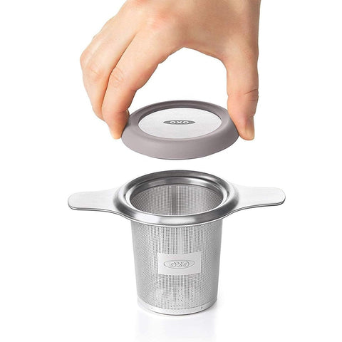 Infusor OXO BREW con cesta grande en acero inoxidable para mayor expansión de hojas