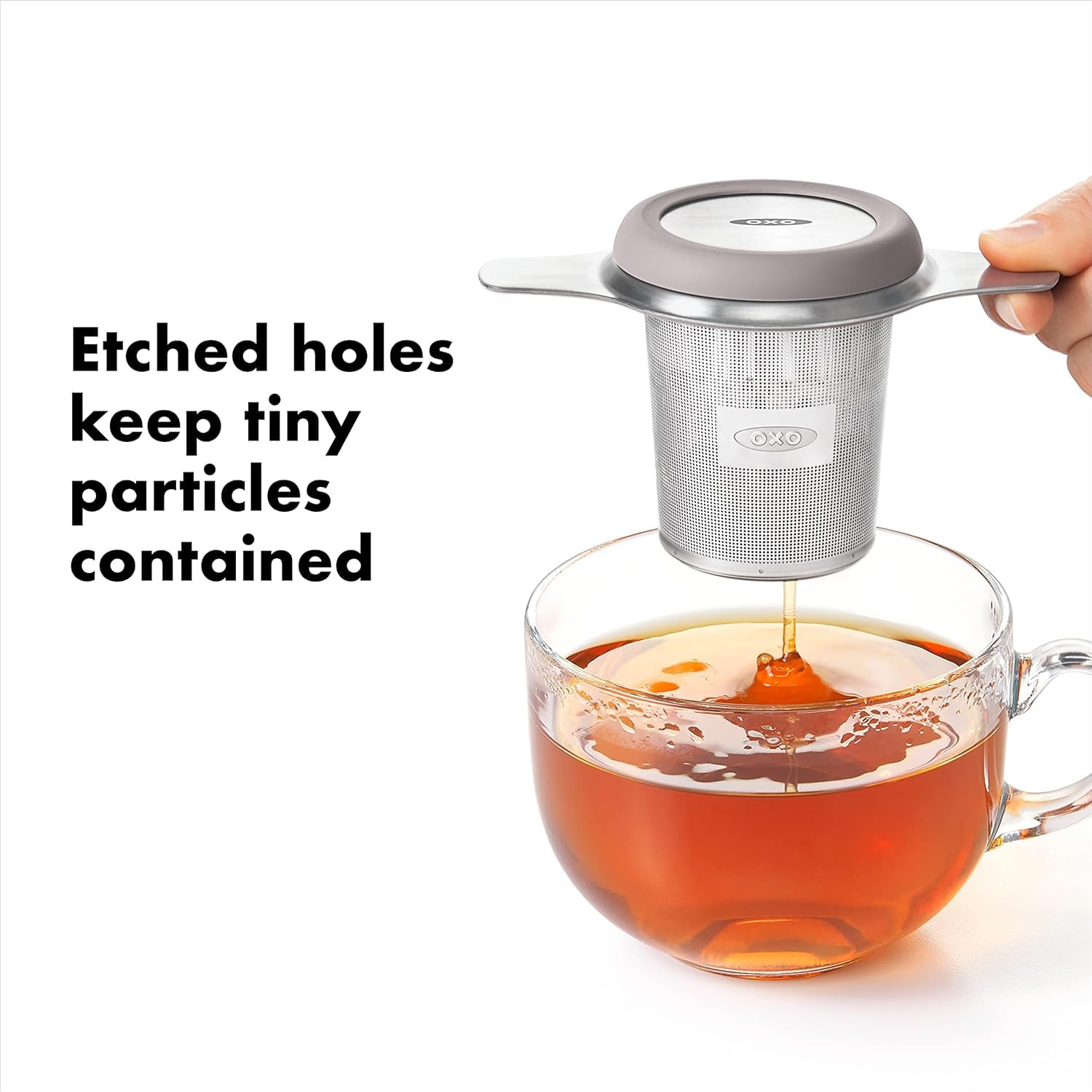 Infusor OXO BREW con malla fina y huecos grabados para retener pequeñas partículas