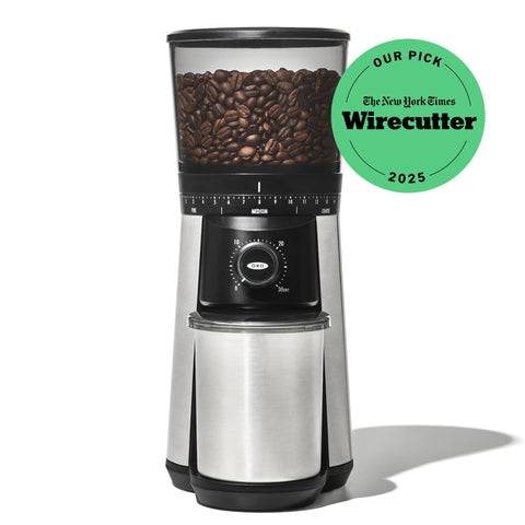 OXO Brew molinillo motor DC protege el sabor durante la molienda.