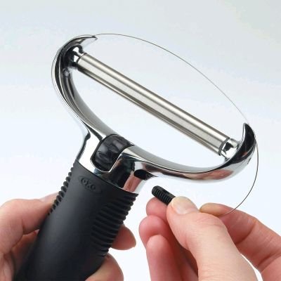 Cortaquesos OXO con cables reemplazables para mayor durabilidad