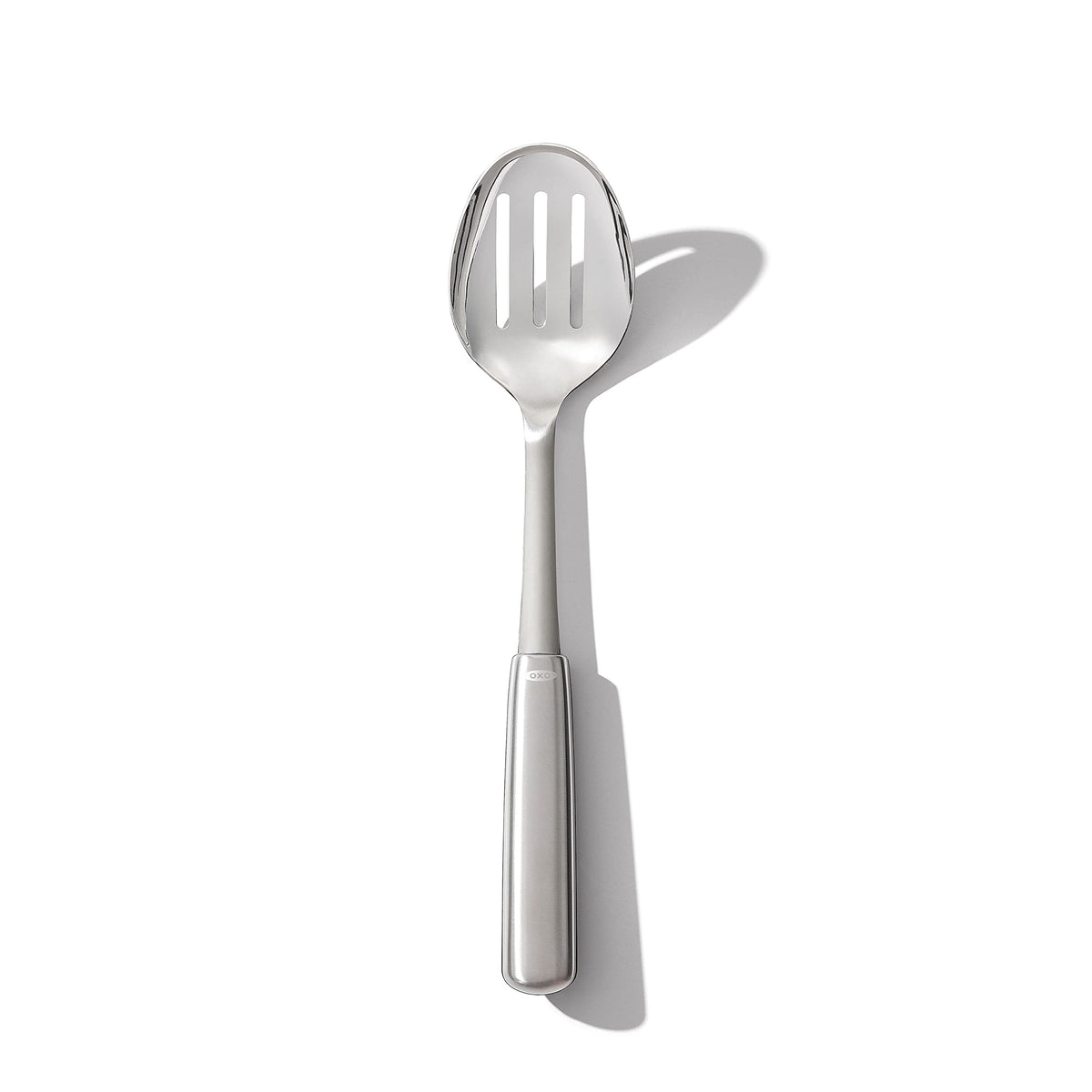 OXO Cuchara ranurada de acero inoxidable, perfecta para servir y escurrir.