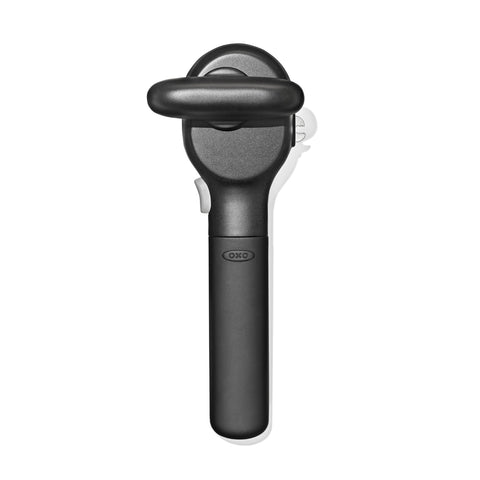 OXO Good Grips abre latas con borde suave para evitar cortes.