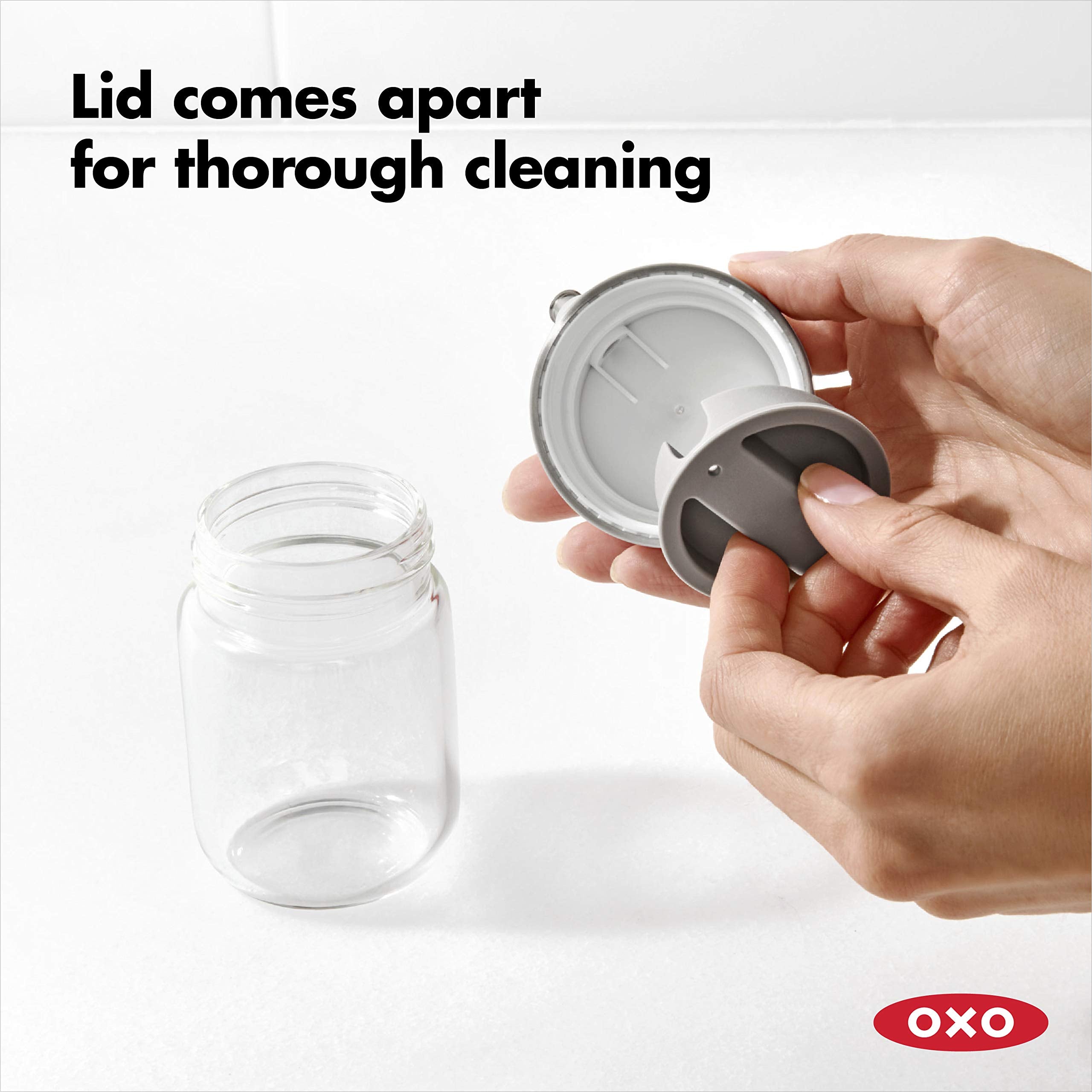 OXO Good Grips diseño en vidrio y acero inoxidable.