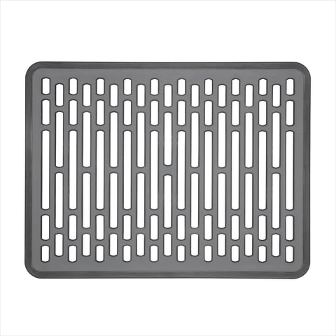 OXO Good Grips: alfombrilla para fregadero grande con drenaje para un secado más rápido.