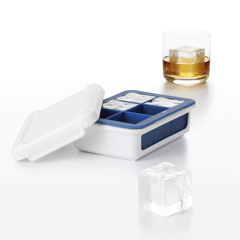 OXO Good Grips bandeja de hielo con base de plástico estable