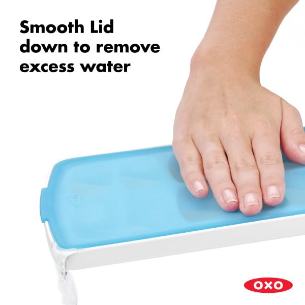 OXO Good Grips, forma rectangular facilita liberar cubos de hielo