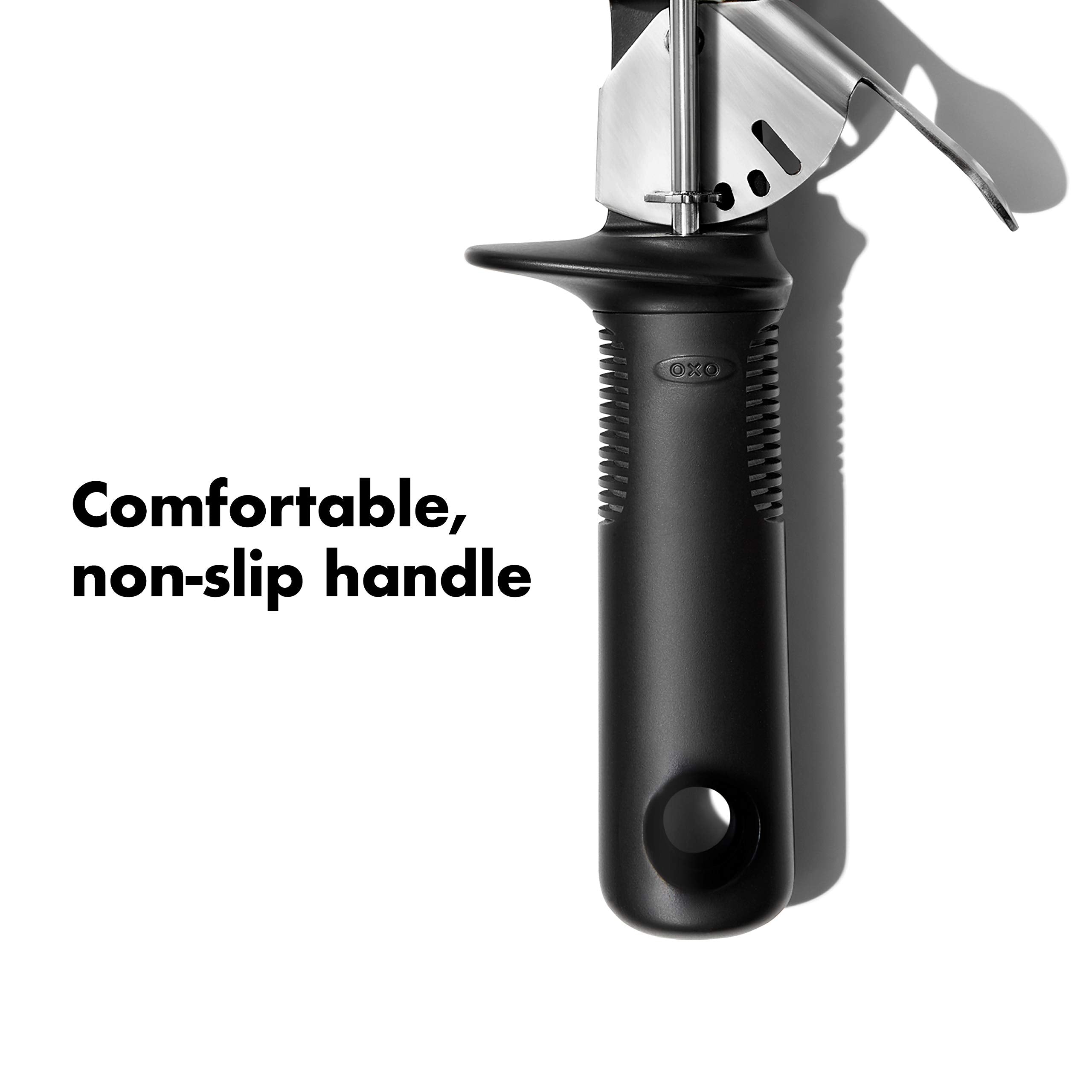 OXO Good Grips Classic Scoop mango ergonómico antideslizante para mayor confort.