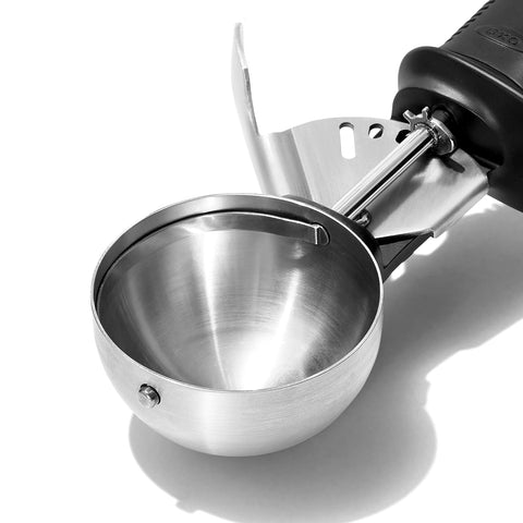 OXO Good Grips Classic Scoop libre de BPA para seguridad en casa.