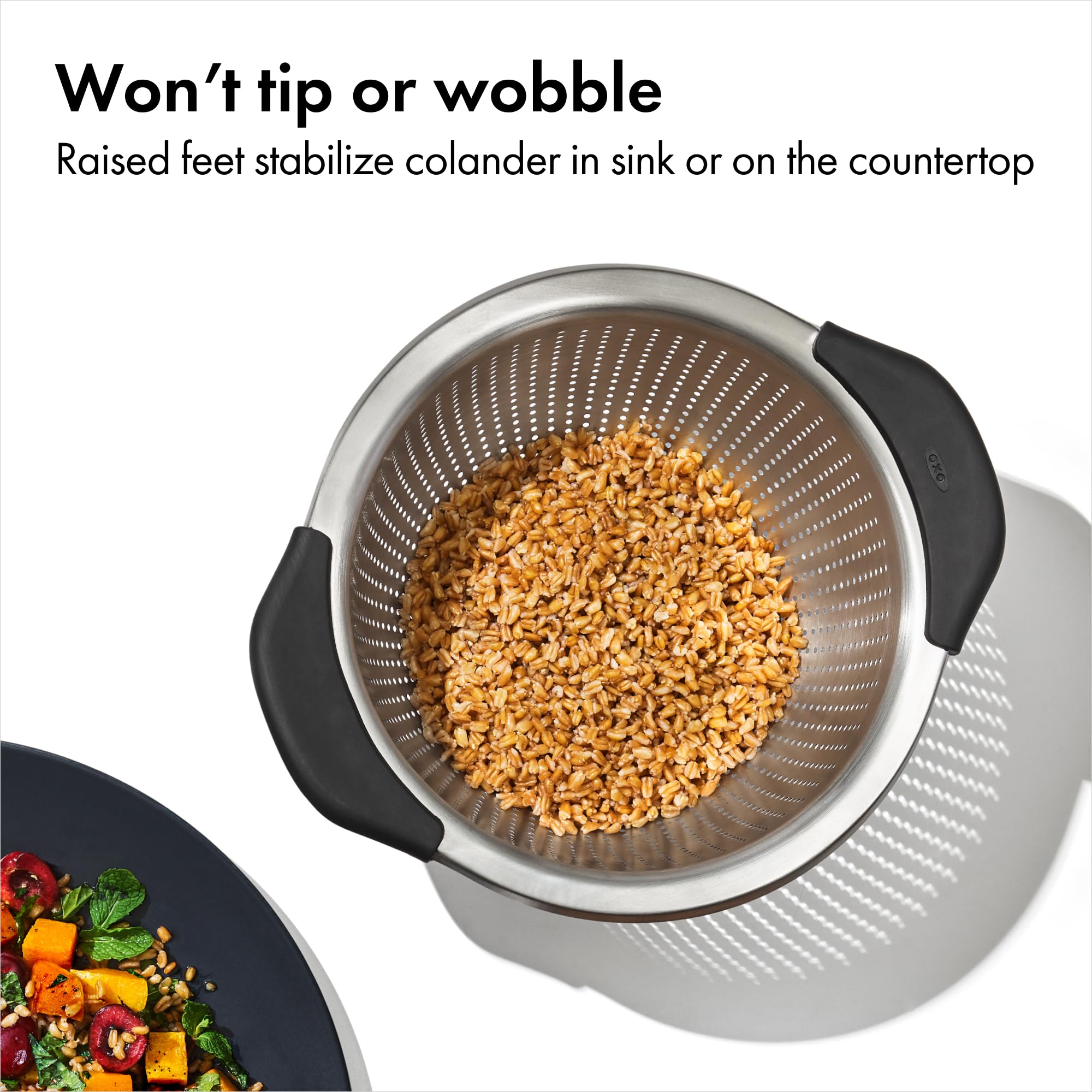 Colador OXO apilable para guardar en la cocina ahorrando espacio