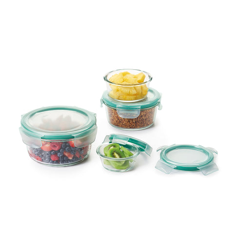 Conjunto OXO Good Grips de 8 piezas en vidrio para almacenamiento compacto.