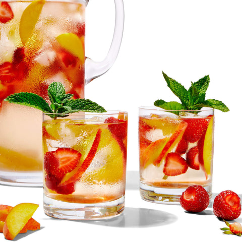 OXO Good Grips Descorazonador de Fresas con mango antideslizante para uso cómodo