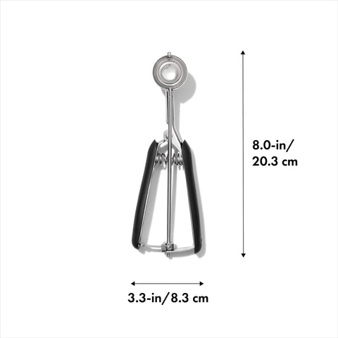 Mango suave de OXO Good Grips para liberar masa con un apretón