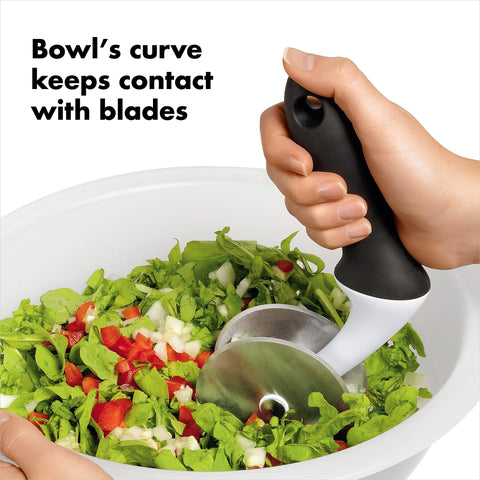 OXO Good Grips Ensaladera Picadora con Bol, capacidad de 5,5 cuartos; ideal para porciones para toda la familia.