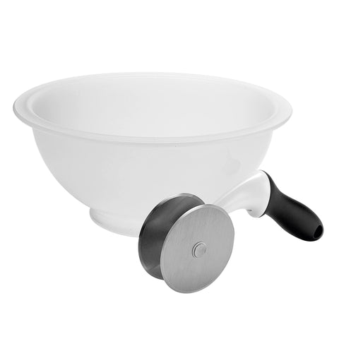 OXO Good Grips Ensaladera Picadora con Bol, vista frontal; facilita cortar y mezclar ensaladas frescas.