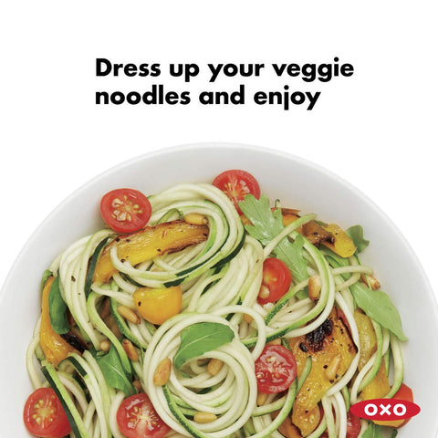 Verduras espiralizadas con OXO para ensaladas coloridas