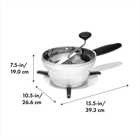 OXO Good Grips Food Mill con disco fino para purés suaves.