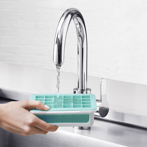 OXO Good Grips, hielo con formas X y O para presentaciones divertidas en cócteles.
