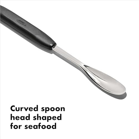 Pincho de cuello largo de OXO Good Grips para caparazones profundos