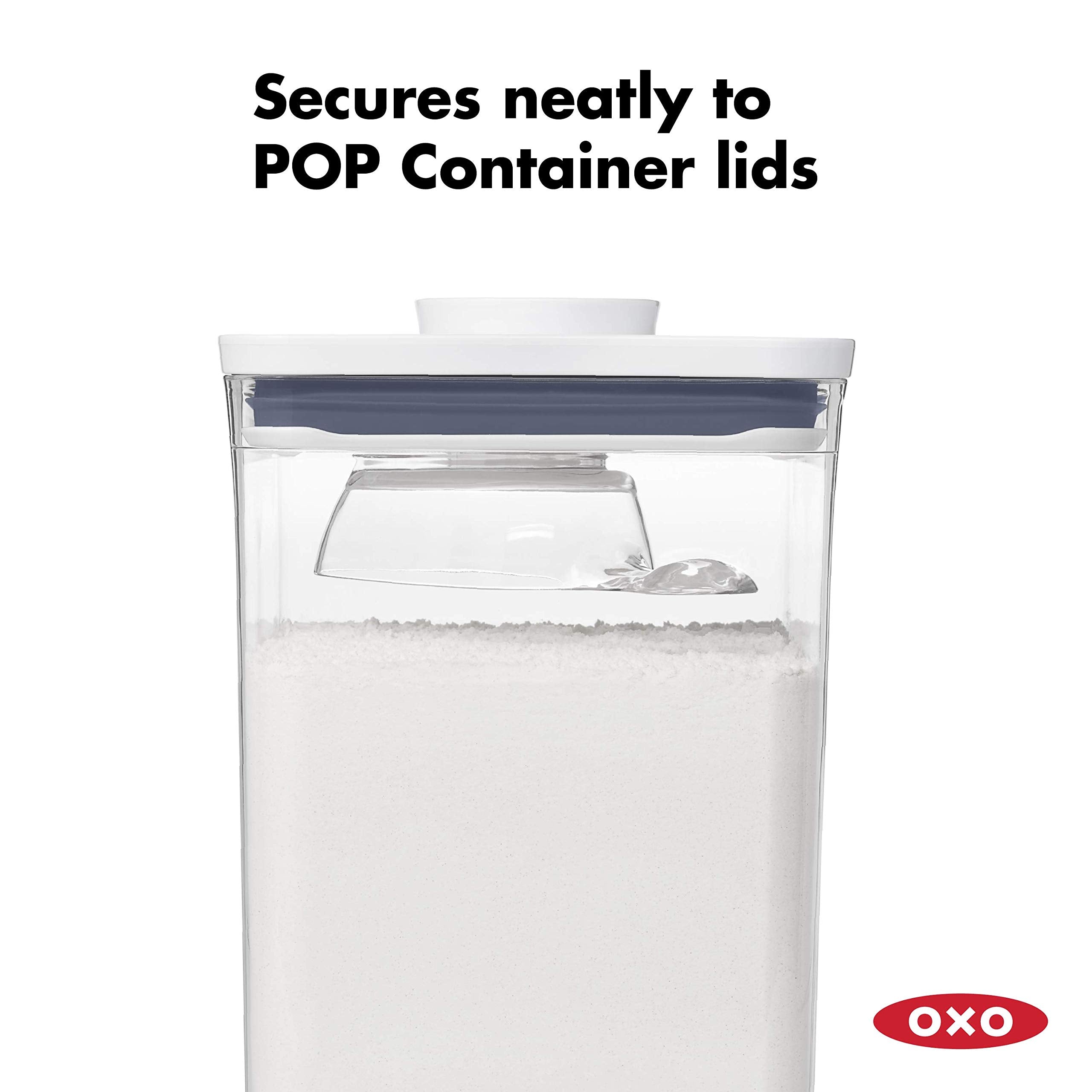OXO Good Grips POP: diseño ergonómico que facilita tomar porciones fácilmente.