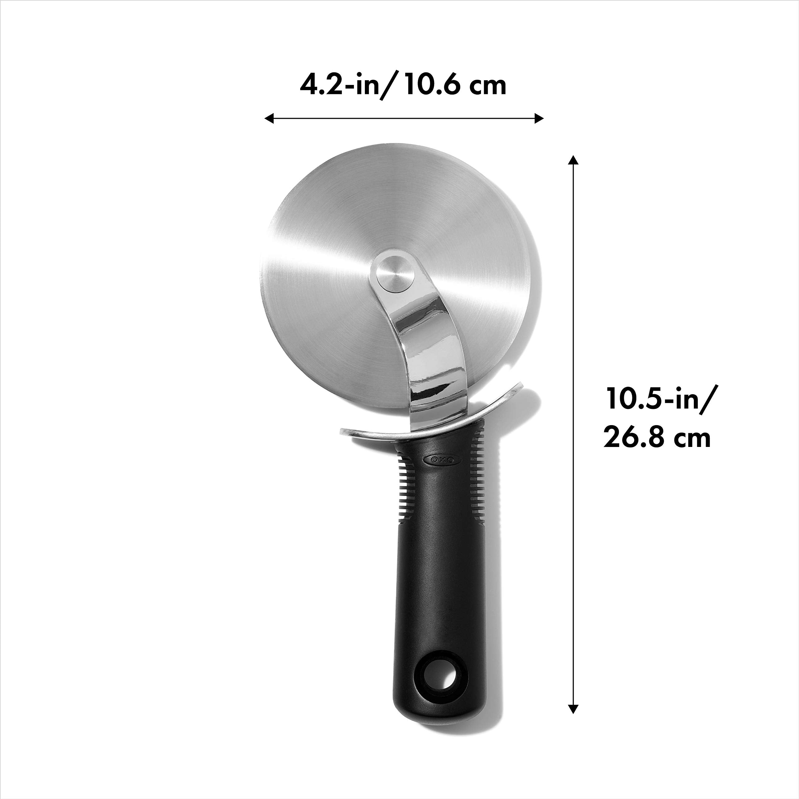 OXO Good Grips protector de pulgar para mayor seguridad al cortar.