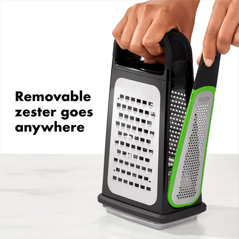 Cortador rebanador en el rallador de OXO Good Grips con ángulo uniforme