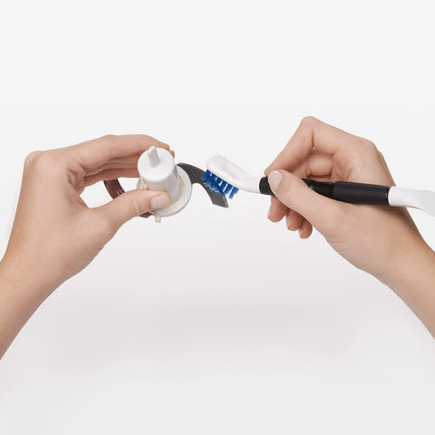 OXO Good Grips raspador plano para debajo de superficies y grasa