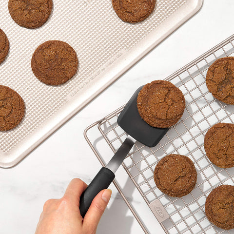 OXO Good Grips espátula, apta para utensilios antiadherentes de sartenes