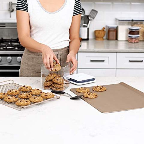 OXO Good Grips espátula, diseño ligero y antideslizante al tacto