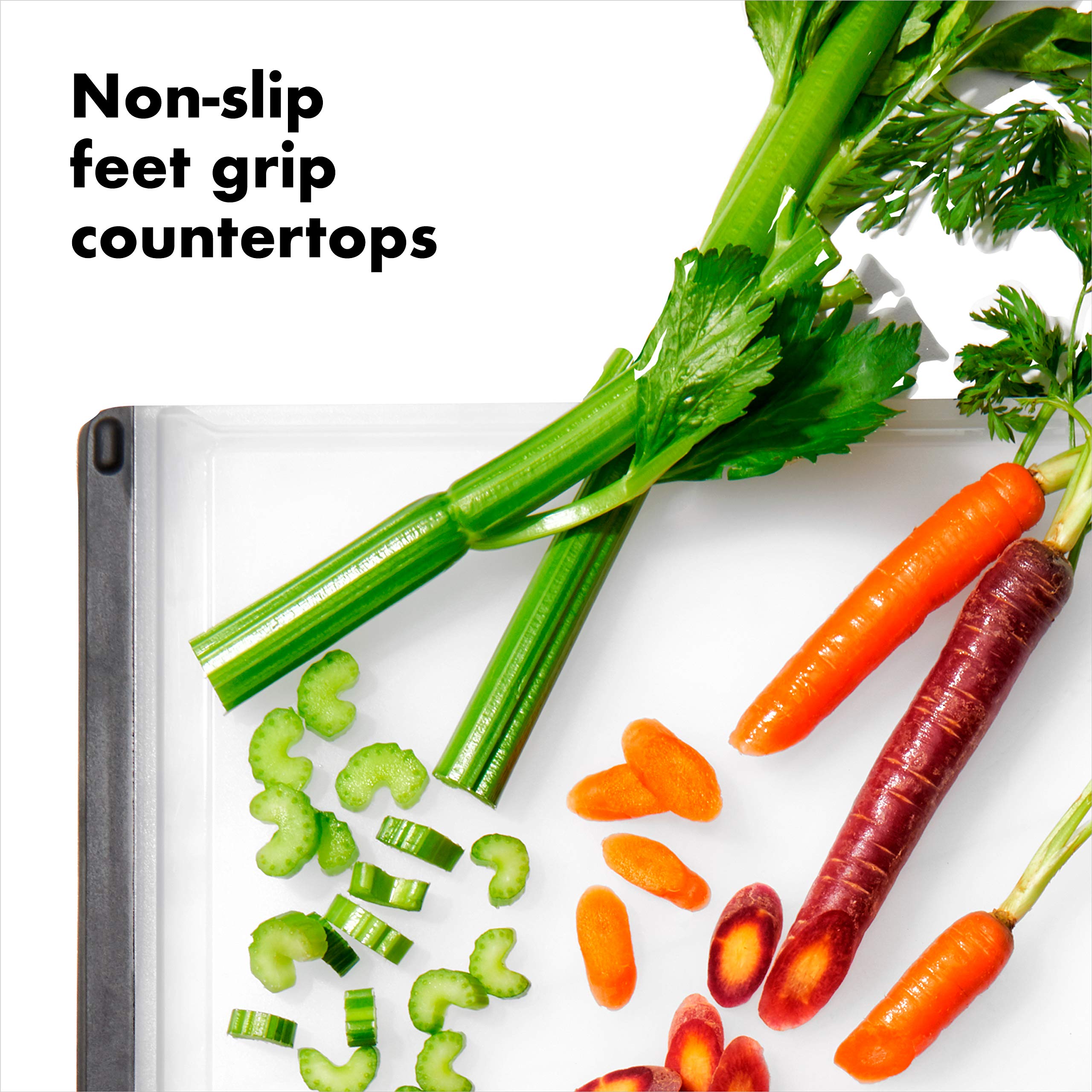 OXO Good Grips tabla dos caras facilita separar carnes y verduras.