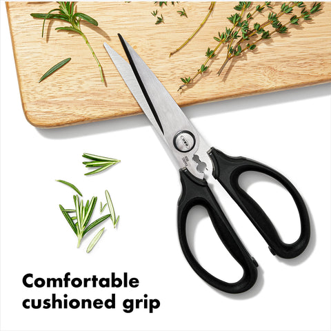 Lavado a mano de las tijeras OXO Good Grips para preservar filo.