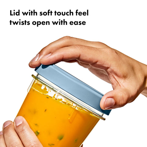OXO Good Grips Twist & Stack tapas universales para compatibilidad fácil