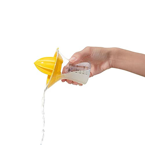 OXO Good Grips Zumo citricos, libre de BPA para uso seguro.