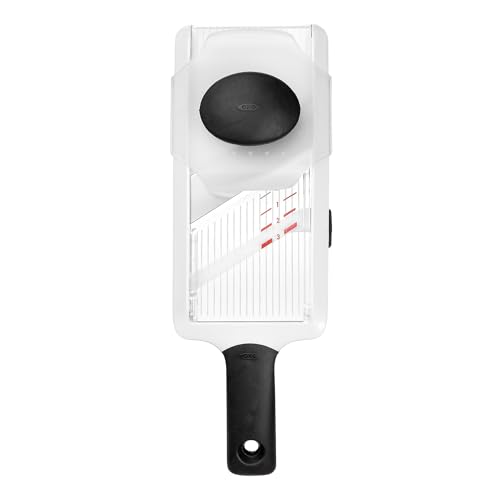 Base estable y mango ergonómico de la Mandolina OXO Good Grips.