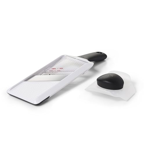 Mandolina OXO Good Grips con 2,5 mm para rebanadas uniformes.