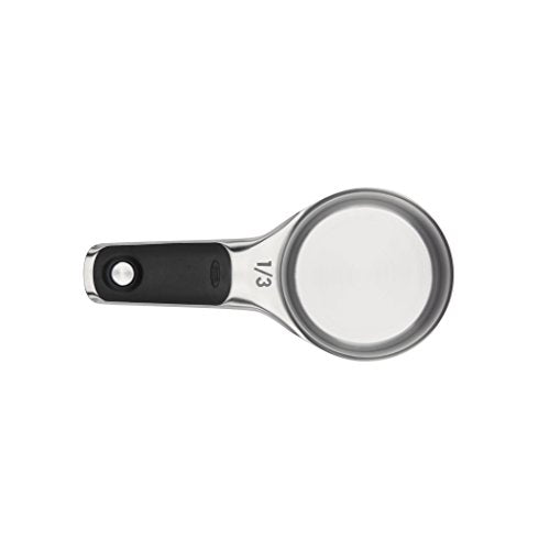 Cucharada de OXO para medidas mayores en mezclas.