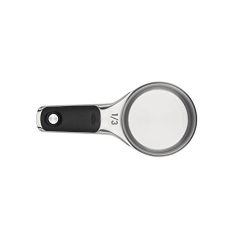 Cucharada de OXO para medidas mayores en mezclas.