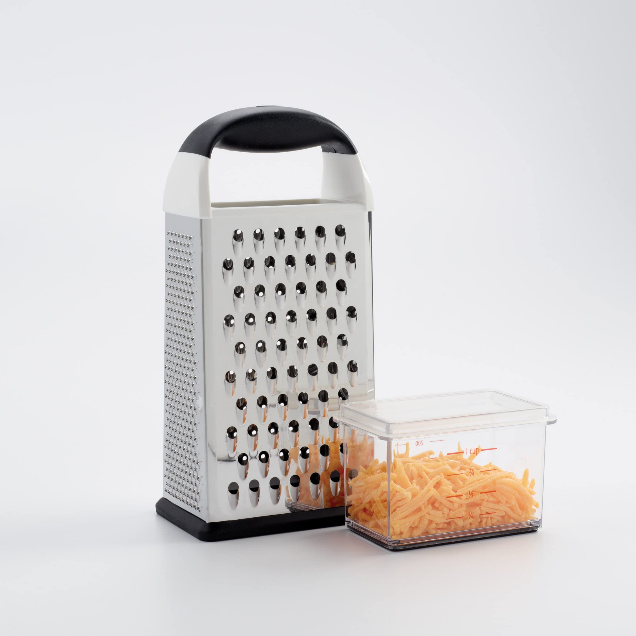 OXO Good Grips Box Grater, superficies medianas para rallado fino y troceado.