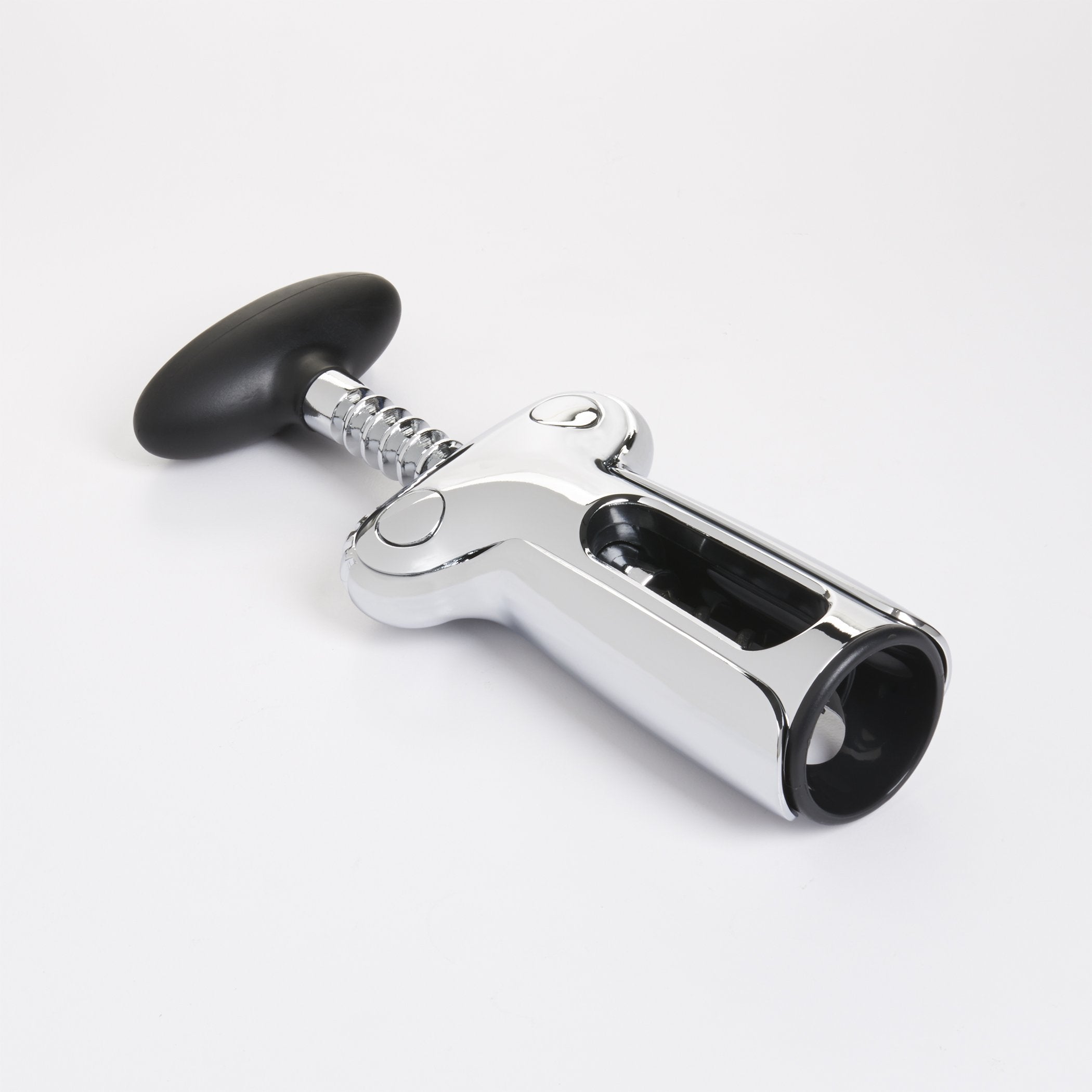 OXO SteeL Sacacorchos Alado, diseño robusto ideal para uso diario.