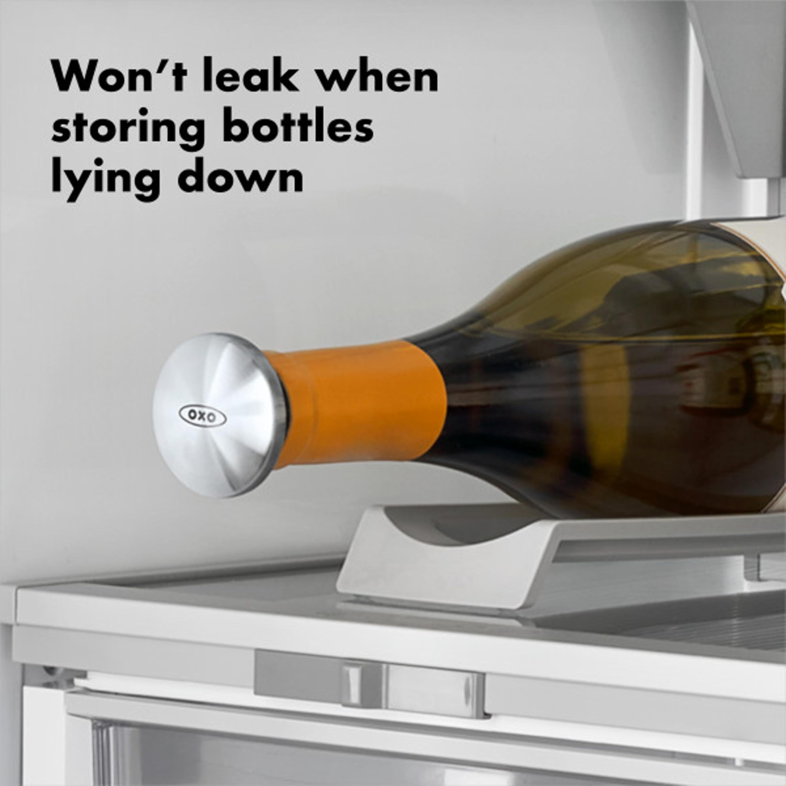 Sello que mantiene el vino fresco con OXO SteeL.