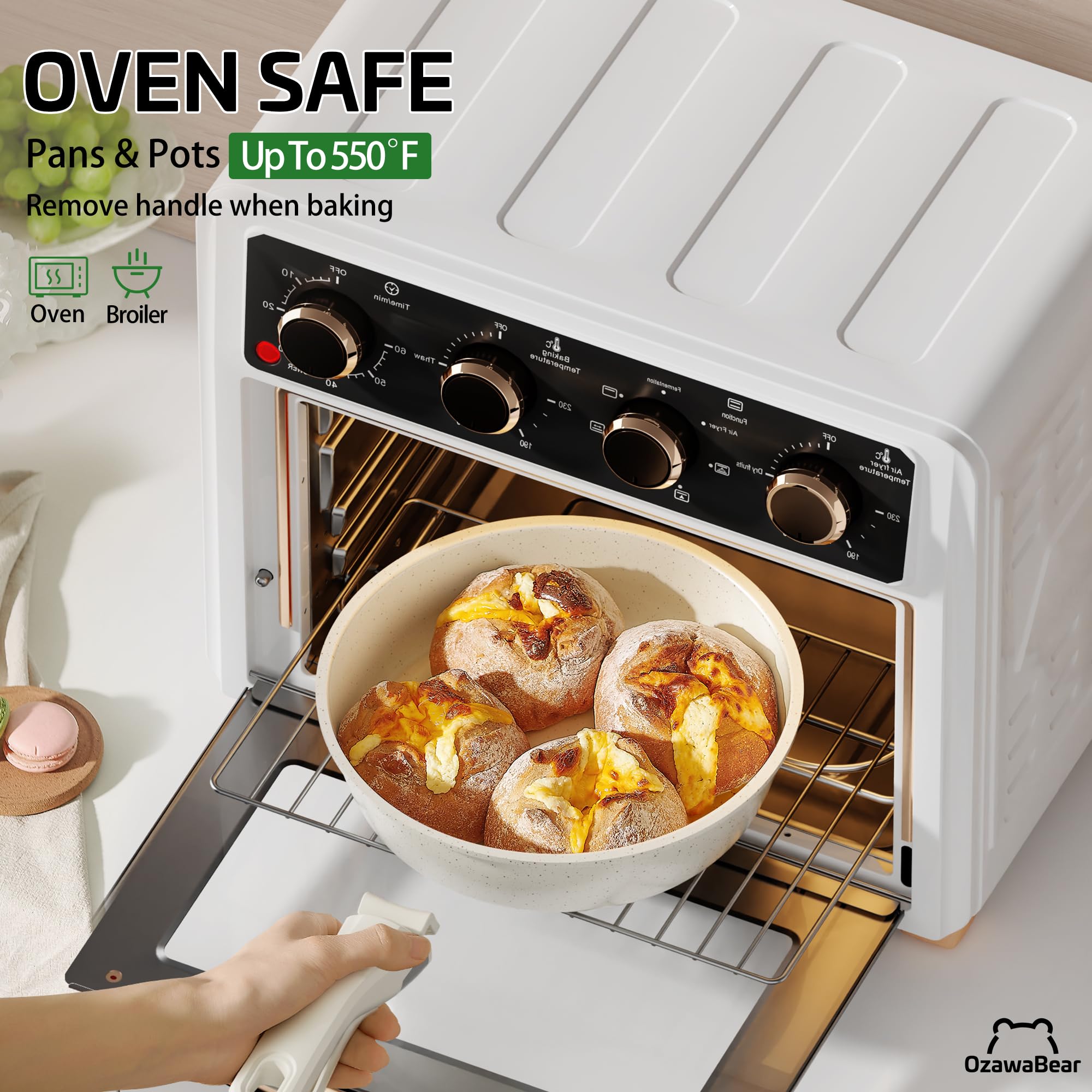 Trivet de silicona ajustable para proteger encimeras al manipular caliente.